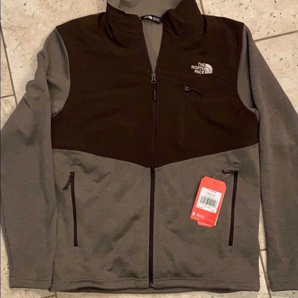 Mens NorthFace Zip Up Sweater, Size Medium